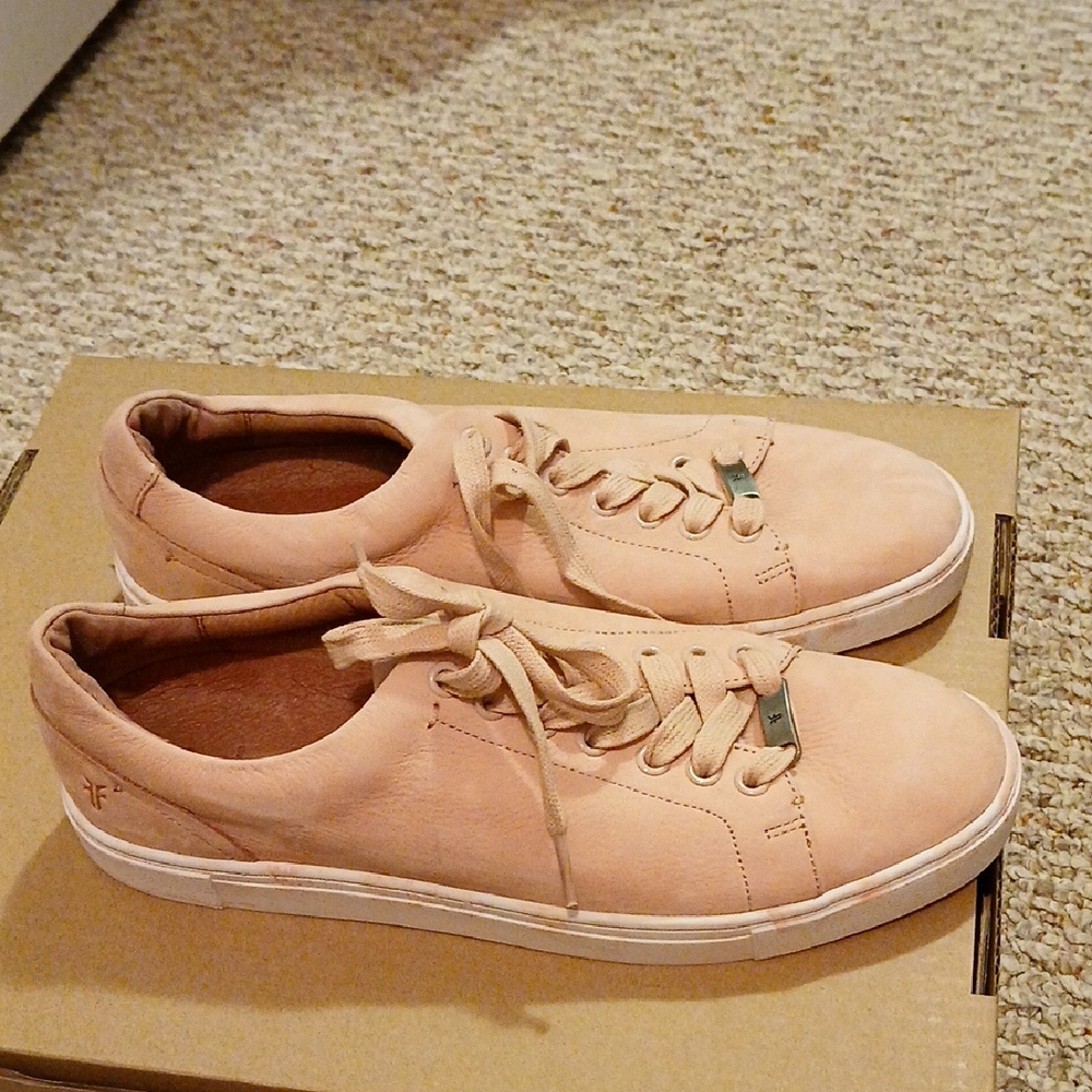 FRYE Pink Leather Sneakers BRAND NEW Women's 9